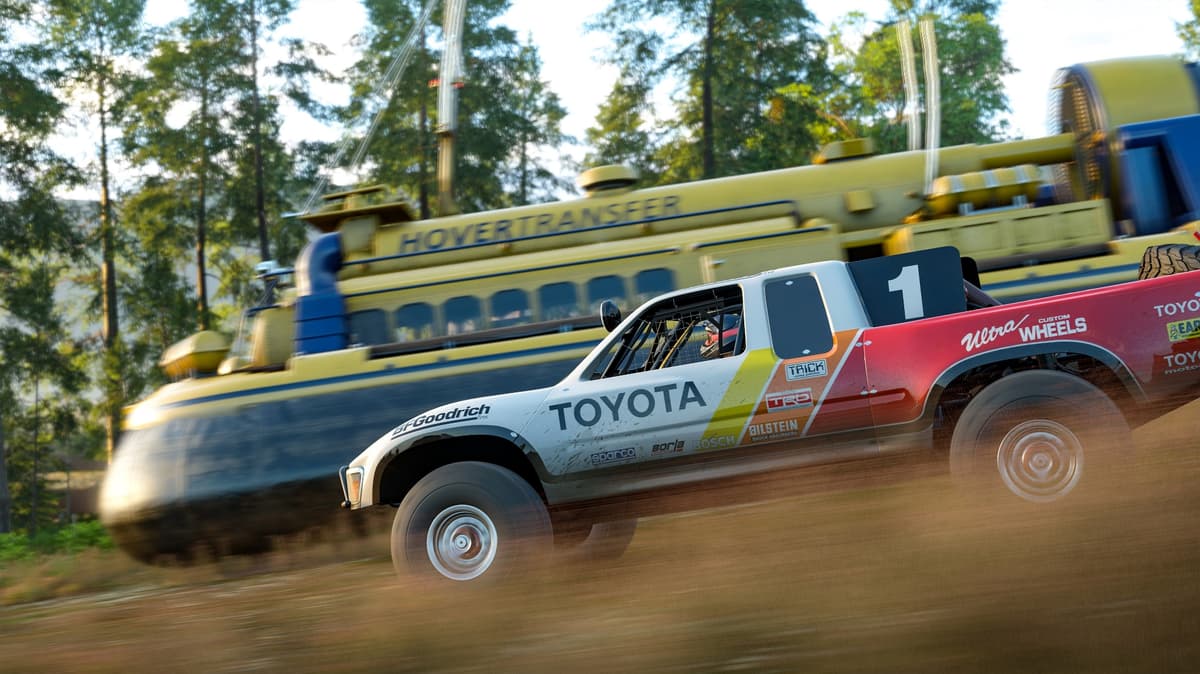 Picture of Forza Horizon 4: Ultimate Edition - Xbox Series X|S/Xbox One/Win10